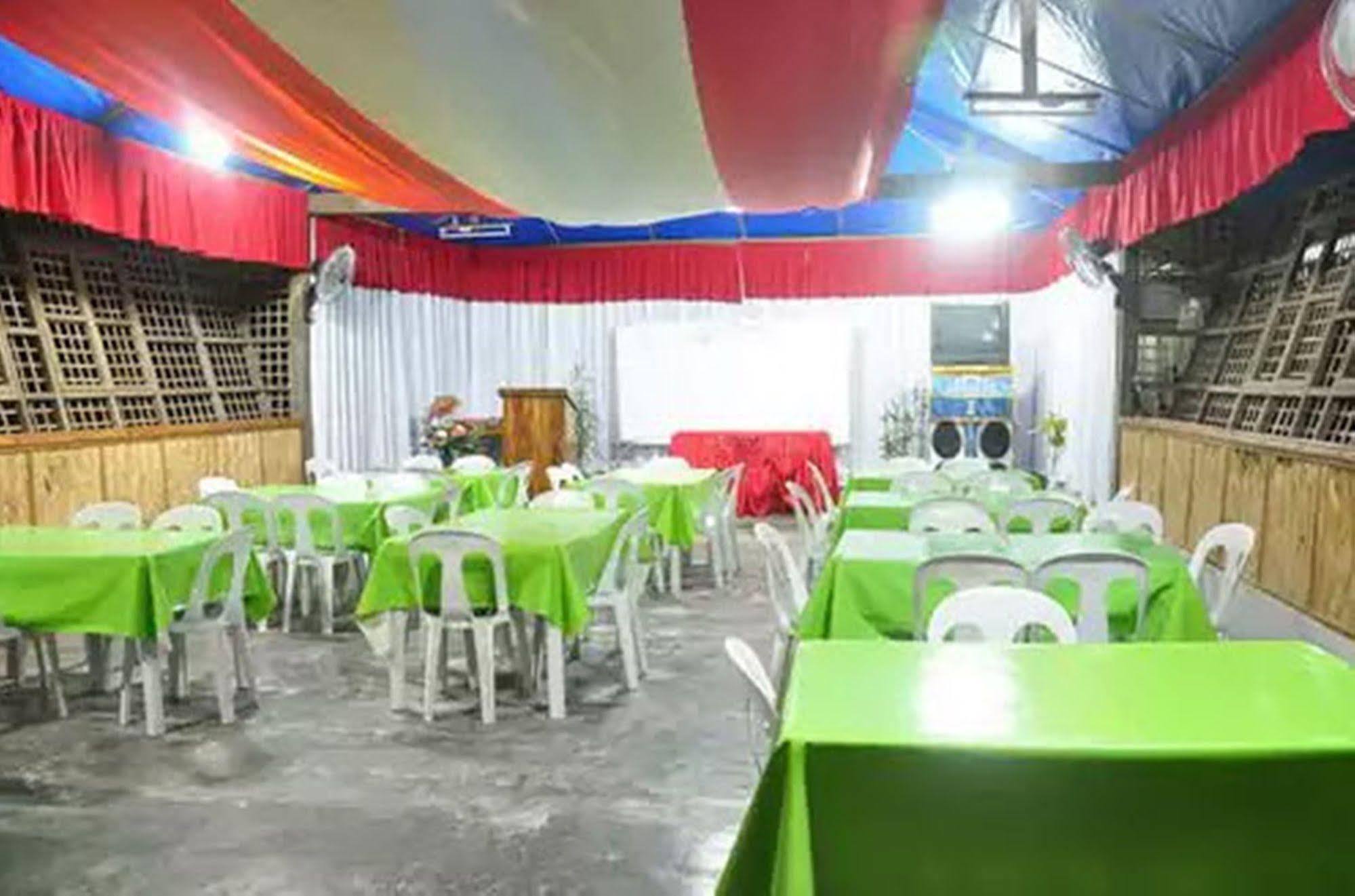 Apartelle De Francesca Puerto Galera Esterno foto